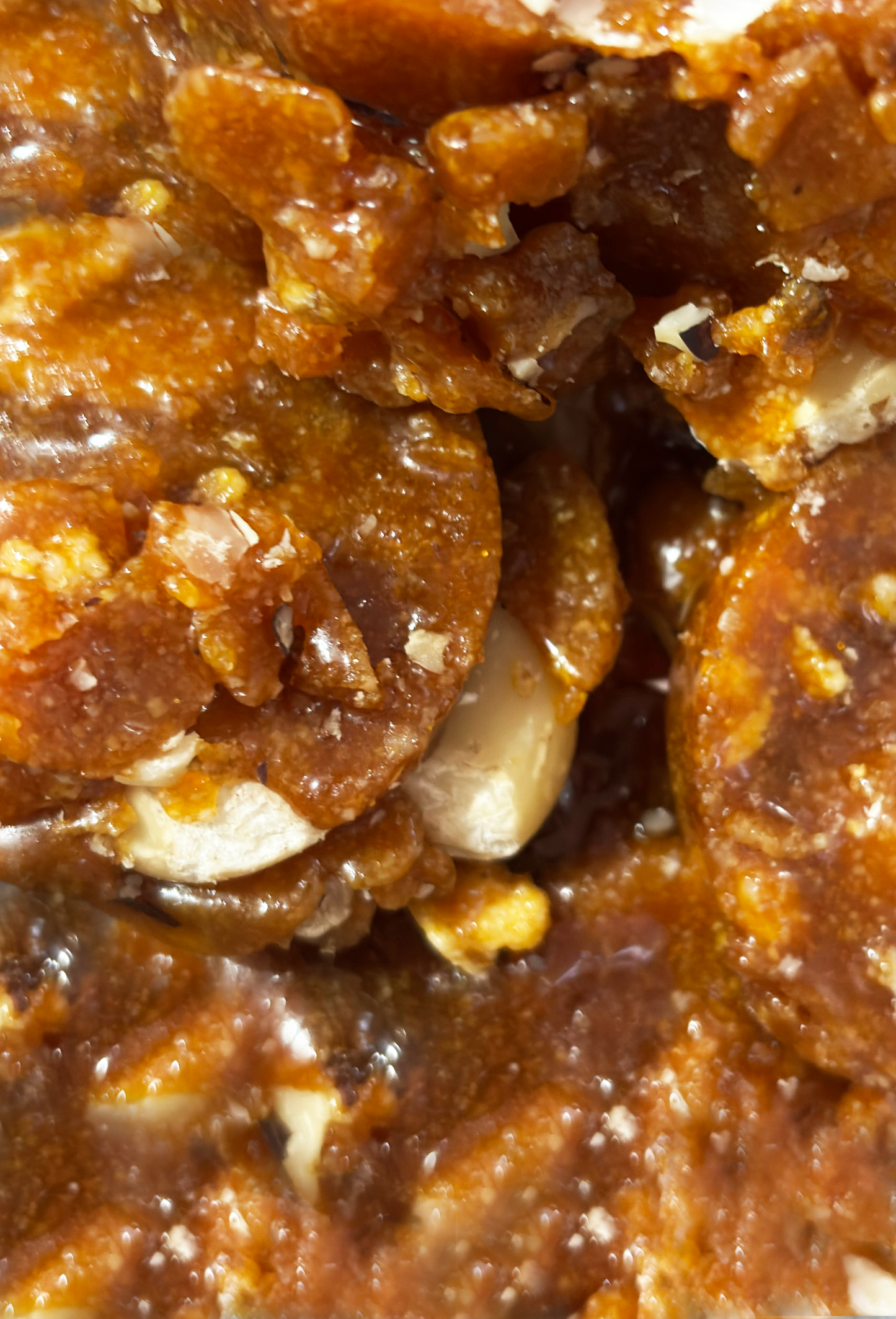 Yummy Yummy Nut Brittle