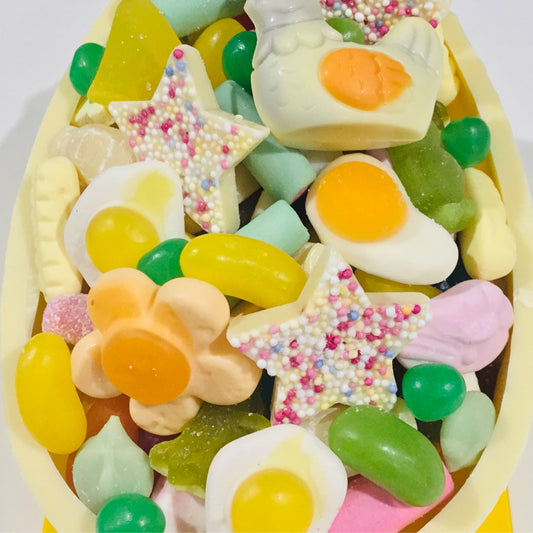 Easter Half Shell filled with Sweeties